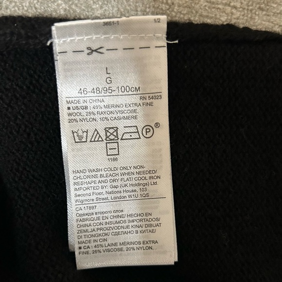 Banana Republic L Bell Sleeve Sweater - Picture 7 of 7